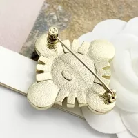 $36.00 USD Chanel Brooches For Women #1388611