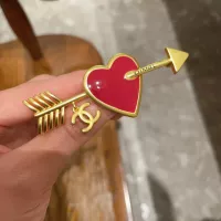 $32.00 USD Chanel Brooches For Women #1388706