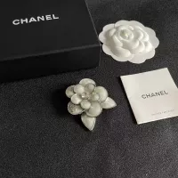 $29.00 USD Chanel Brooches For Women #1389372