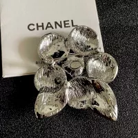 $29.00 USD Chanel Brooches For Women #1389374