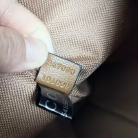 $85.00 USD Gucci AAA Quality Messenger Bags For Women #1389462