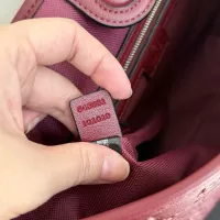 $76.00 USD Gucci AAA Quality Shoulder Bags For Women #1389478