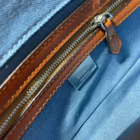 $140.00 USD Fendi AAA Quality Messenger Bags For Women #1389500