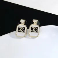 $25.00 USD Chanel Earrings For Women #1390498