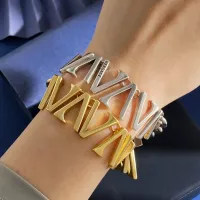 $32.00 USD Versace Bracelets #1390925