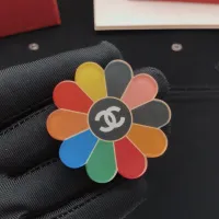 $29.00 USD Chanel Brooches For Women #1390981
