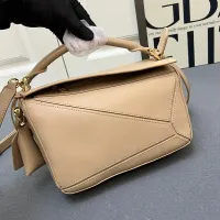 $108.00 USD LOEWE AAA Quality Messenger Bags For Women #1392165