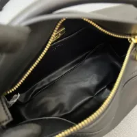 $108.00 USD LOEWE AAA Quality Messenger Bags For Women #1392170