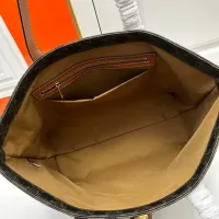 $88.00 USD Celine AAA Quality Shoulder Bags For Women #1392226