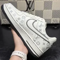 $102.00 USD Louis Vuitton Casual Shoes For Men #1392316