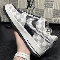 $102.00 USD Louis Vuitton Casual Shoes For Men #1392320