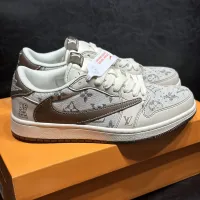 $108.00 USD Louis Vuitton Casual Shoes For Men #1392379