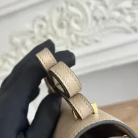 $88.00 USD Hermes AAA Quality Messenger Bags For Women #1392437