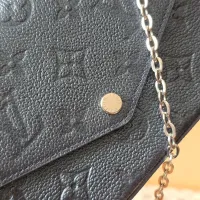 $132.00 USD Louis Vuitton AAA Quality Long Wallets For Women #1392662