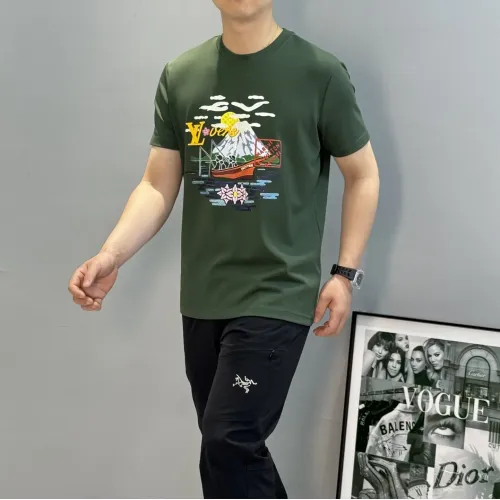 Replica Louis Vuitton LV T-Shirts Short Sleeved For Men #1393378 $80.00 USD for Wholesale