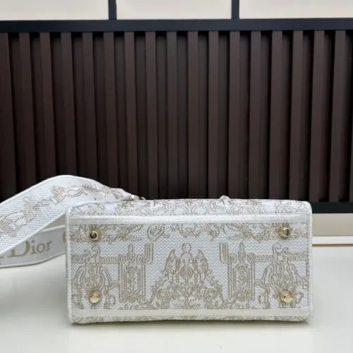 Replica Christian Dior AAA Quality Handbags For Women #1393620 $112.00 USD for Wholesale