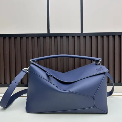 LOEWE AAA Quality Messenger Bags For Women #1393631 $240.00 USD, Wholesale Replica LOEWE AAA Quality Messenger Bags