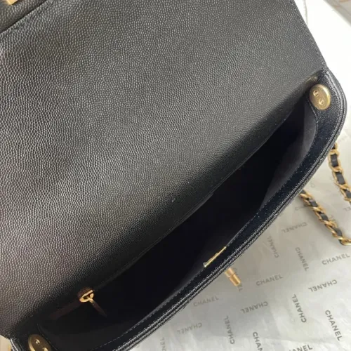 Replica Chanel AAA Quality Messenger Bags For Women #1393640 $115.00 USD for Wholesale