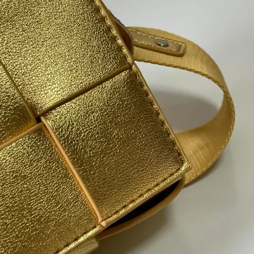 Replica Bottega Veneta BV AAA Quality Messenger Bags For Women #1393642 $102.00 USD for Wholesale