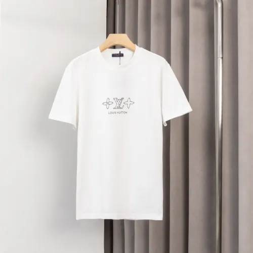 Replica Louis Vuitton LV T-Shirts Short Sleeved For Men #1395895 $36.00 USD for Wholesale