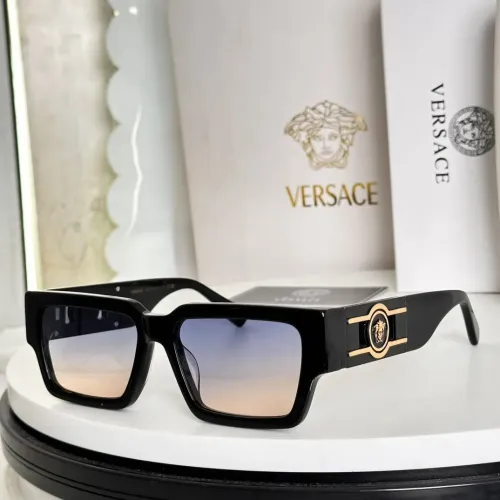 Versace AAA Quality Sunglasses #1397087