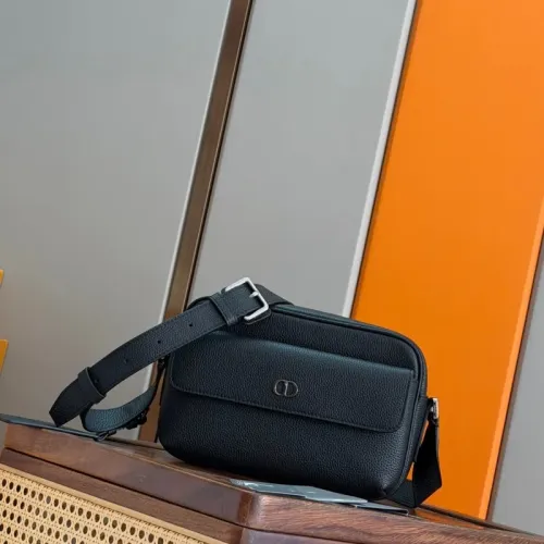 Christian Dior AAA Man Messenger Bags #1397521