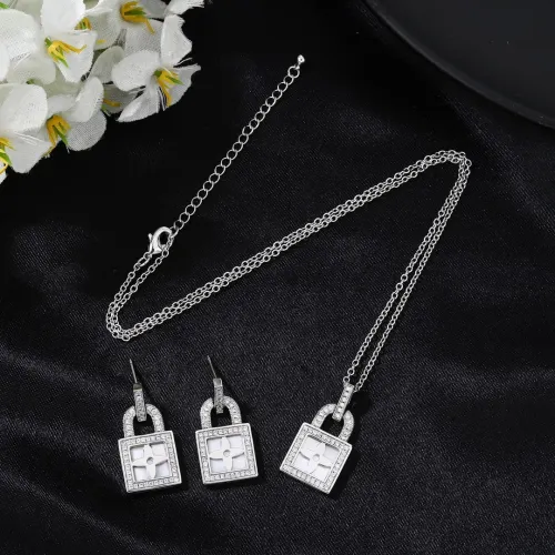 Louis Vuitton LV Jewelry Set For Women #1397982 $40.00 USD, Wholesale Replica Louis Vuitton LV Jewelry Set