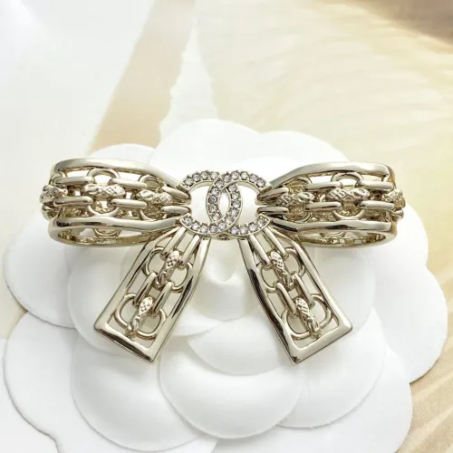 Chanel Brooches For Women #1399009