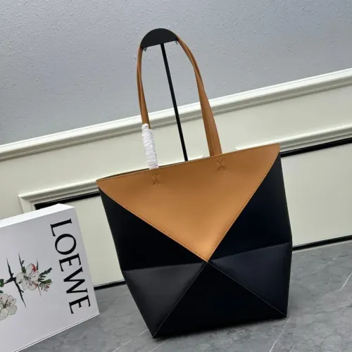 Replica LOEWE AAA Quality Shoulder Bags For Women #1399060 $165.00 USD for Wholesale