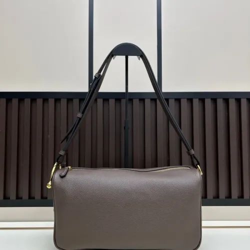 Gucci AAA Quality Shoulder Bags For Women #1399080