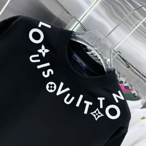 Replica Louis Vuitton LV T-Shirts Short Sleeved For Unisex #1399874 $40.00 USD for Wholesale