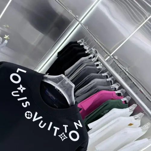 Replica Louis Vuitton LV T-Shirts Short Sleeved For Unisex #1399874 $40.00 USD for Wholesale