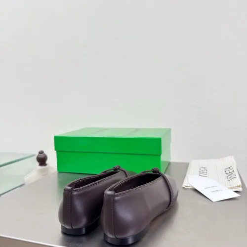Replica Bottega Veneta BV Flat Shoes For Women #1400598 $125.00 USD for Wholesale