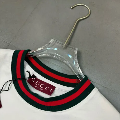 Replica Gucci T-Shirts Short Sleeved For Unisex #1402194 $32.00 USD for Wholesale