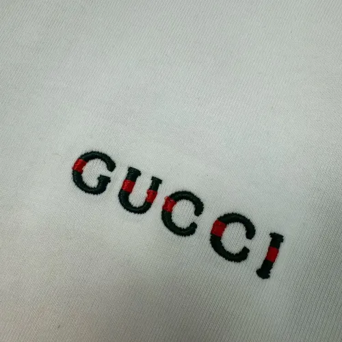 Replica Gucci T-Shirts Short Sleeved For Unisex #1402194 $32.00 USD for Wholesale