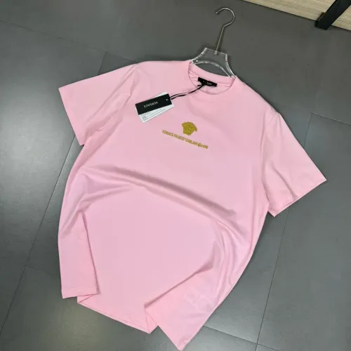 Versace T-Shirts Short Sleeved For Unisex #1402228 $32.00 USD, Wholesale Replica Versace T-Shirts
