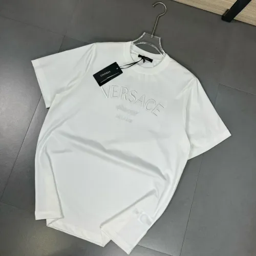 Versace T-Shirts Short Sleeved For Unisex #1402268 $32.00 USD, Wholesale Replica Versace T-Shirts