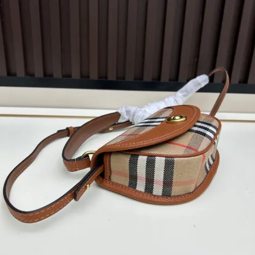 Replica Burberry AAA Quality Messenger Bags For Women #1403909 $98.00 USD for Wholesale