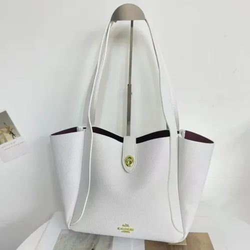 Coach Shoulder Bags For Women #1404859