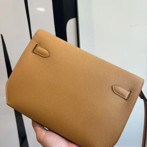 Replica Hermes AAA Man Pouches #1405372 $92.00 USD for Wholesale