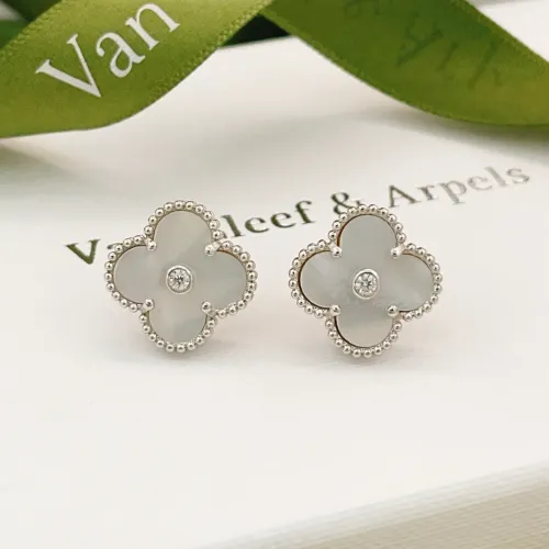 Van Cleef &amp; Arpels Earrings For Women #1406293 $25.00 USD, Wholesale Replica Van Cleef &amp; Arpels Earrings