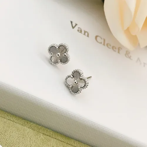 Replica Van Cleef & Arpels Earrings For Women #1406543 $25.00 USD for Wholesale