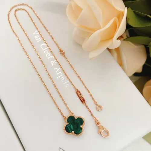 Van Cleef &amp; Arpels Necklaces For Women #1406553 $25.00 USD, Wholesale Replica Van Cleef &amp; Arpels Necklaces