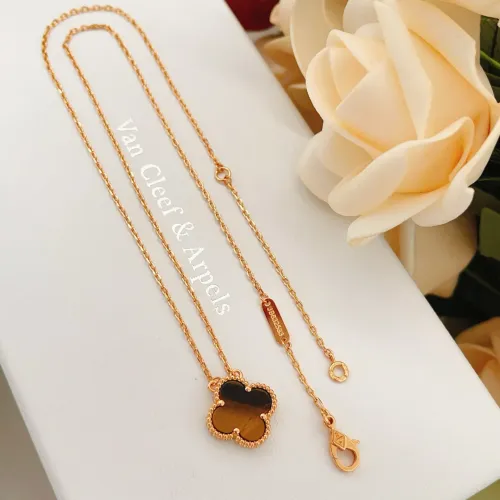 Van Cleef &amp; Arpels Necklaces For Women #1406556 $25.00 USD, Wholesale Replica Van Cleef &amp; Arpels Necklaces