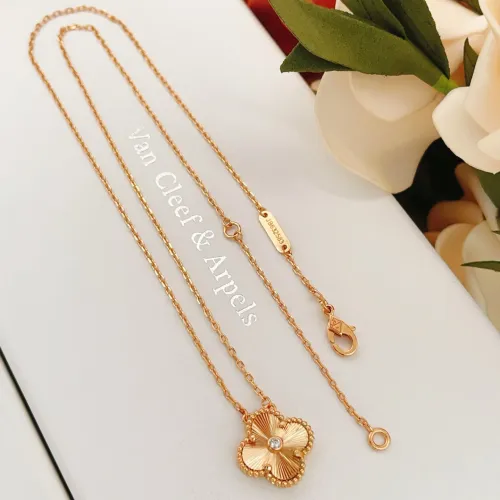 Van Cleef &amp; Arpels Necklaces For Women #1406575 $25.00 USD, Wholesale Replica Van Cleef &amp; Arpels Necklaces