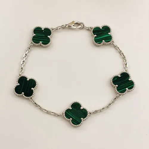 Van Cleef &amp; Arpels Bracelets For Women #1406587 $34.00 USD, Wholesale Replica Van Cleef &amp; Arpels Bracelets