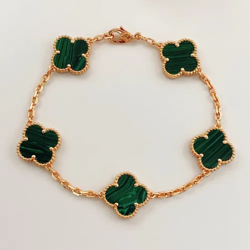 Van Cleef &amp; Arpels Bracelets For Women #1406588 $34.00 USD, Wholesale Replica Van Cleef &amp; Arpels Bracelets
