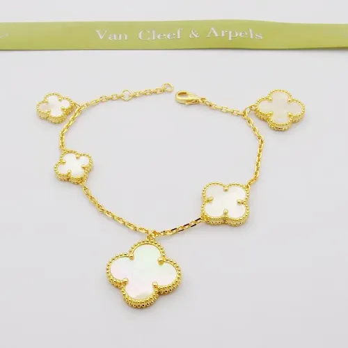 Van Cleef &amp; Arpels Bracelets For Women #1406598 $32.00 USD, Wholesale Replica Van Cleef &amp; Arpels Bracelets