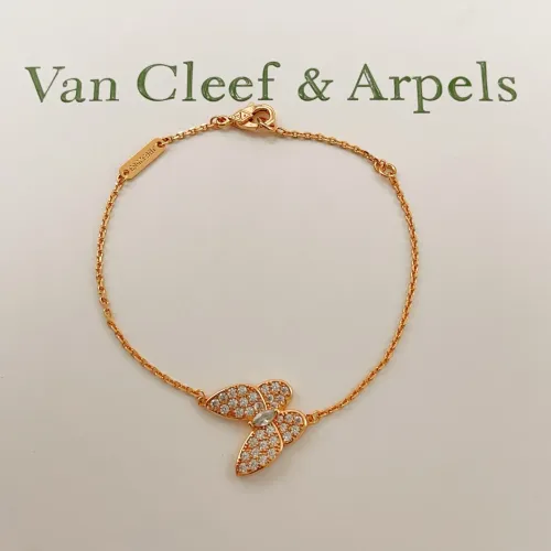 Van Cleef &amp; Arpels Bracelets For Women #1406609 $25.00 USD, Wholesale Replica Van Cleef &amp; Arpels Bracelets