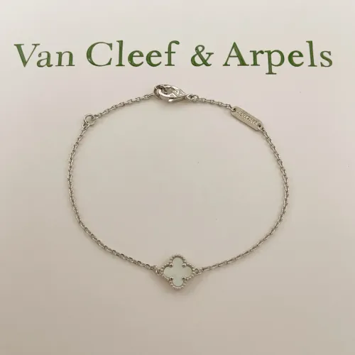 Van Cleef &amp; Arpels Bracelets For Women #1406618 $25.00 USD, Wholesale Replica Van Cleef &amp; Arpels Bracelets